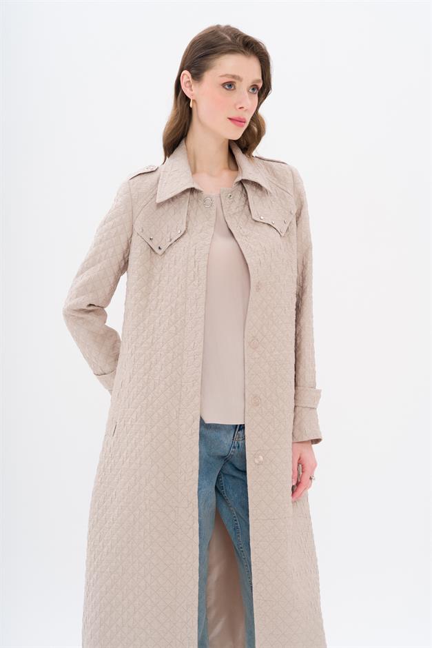 Quilted Patterned Light Trench Coat with Stud Detail on the Cape STONE 6705