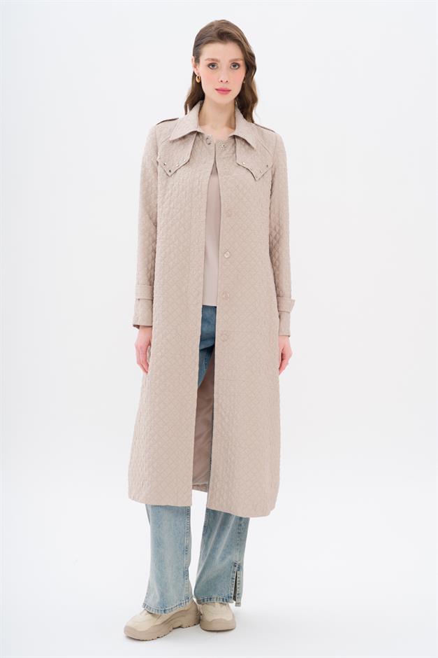 Quilted Patterned Light Trench Coat with Stud Detail on the Cape STONE 6705
