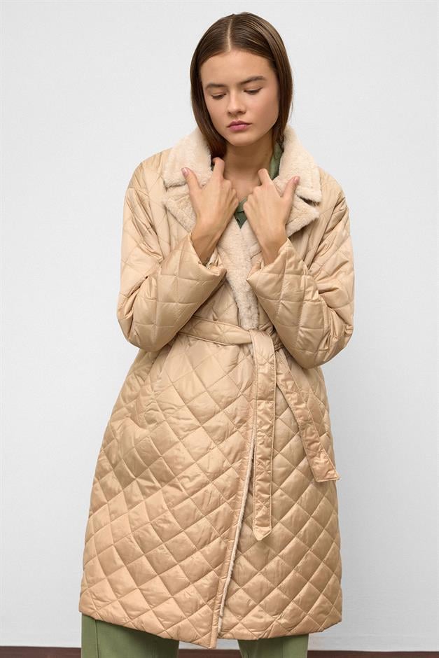 معطف مبطن مزدوج الصدر مع زينة فخمة وإغلاق سريع حجر 6787