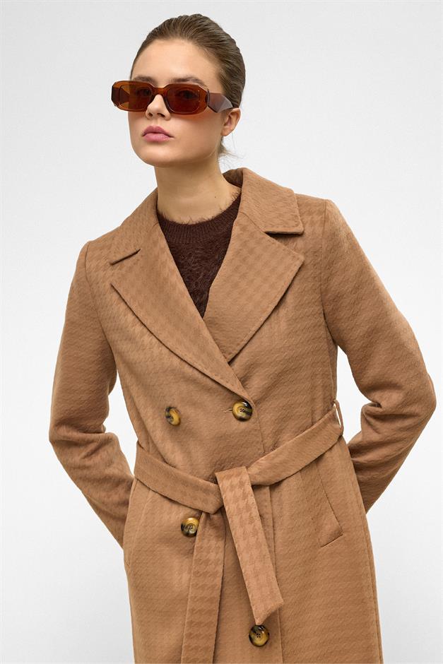 معطف بونتو الطويل ذو الصدر المزدوج والمفصل بإصدار محدود ك. كامل 3055-L