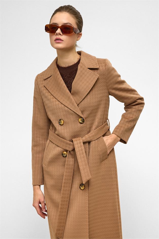 معطف بونتو الطويل ذو الصدر المزدوج والمفصل بإصدار محدود ك. كامل 3055-L