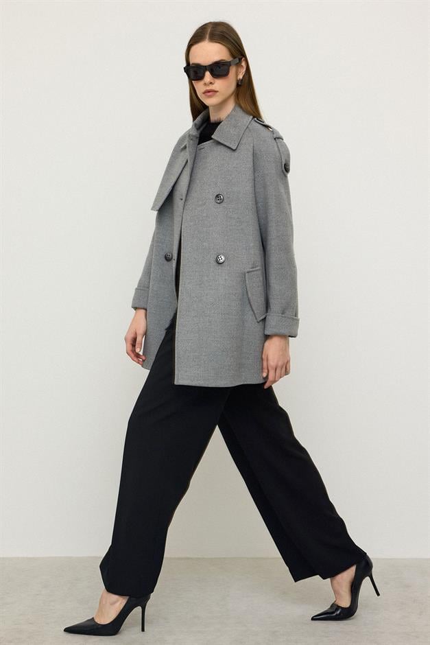 معطف من الكشمير بأكمام راجلان وكتف مدبب وتفاصيل عباءة رمادي 3131