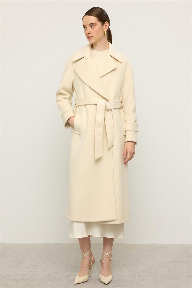 معطف متوسط الطول بأكمام راجلان وإغلاق بزر كبس وحدة التحكم الإلكترونية 3145