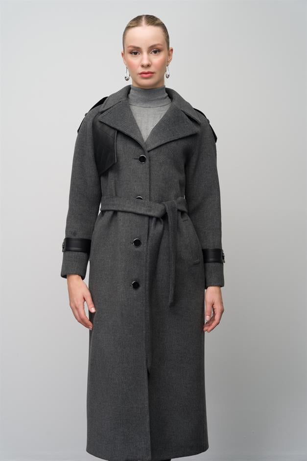 معطف طويل من الجلد بأكمام راجلان وكتف مفصل رمادي غامق 3084