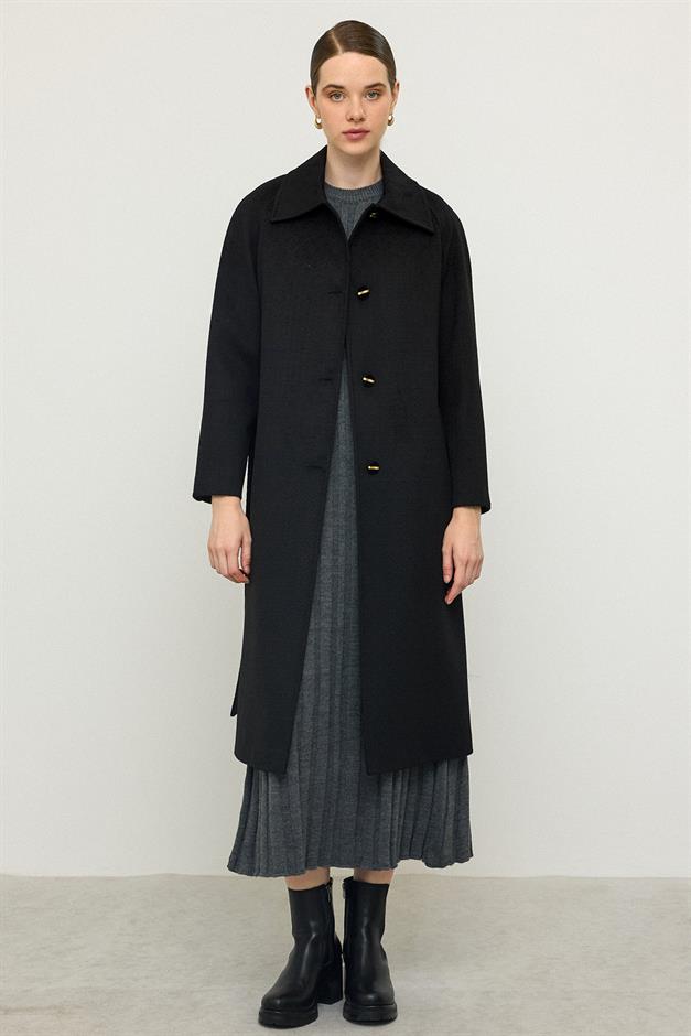 كابينة ريجلان كول جاكار ديزاين المحدودة أسود 3135