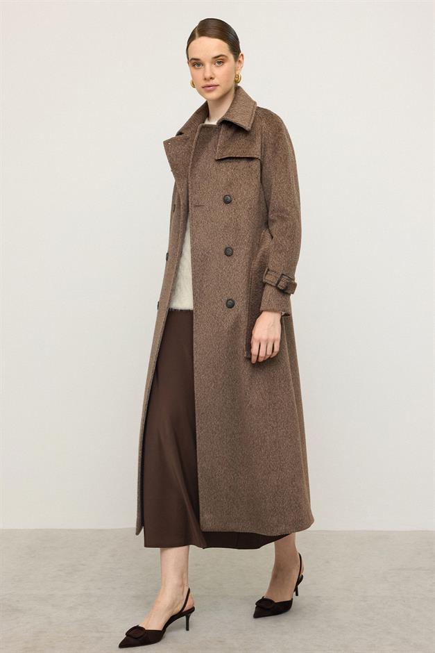 معطف طويل من الموهير بأكمام راجلان وتفاصيل كيب لاتيه 3144