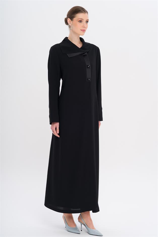 Saten Garnili Düğmeleri Taşlı Astarlı Büyük Beden Pardesü SİYAH 6719