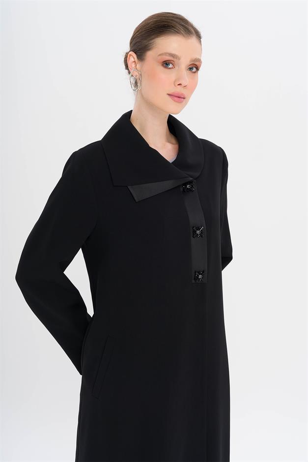 Saten Garnili Düğmeleri Taşlı Astarlı Büyük Beden Pardesü SİYAH 6719