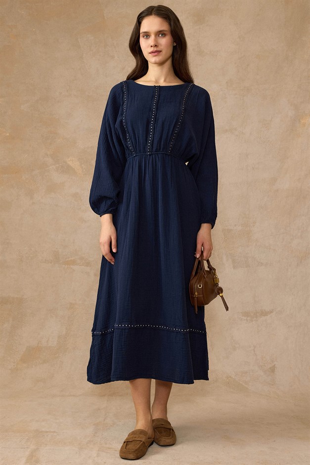 Şerit Detaylı Beli Lastikli Müslin Elbise LACİVERT 9453-E