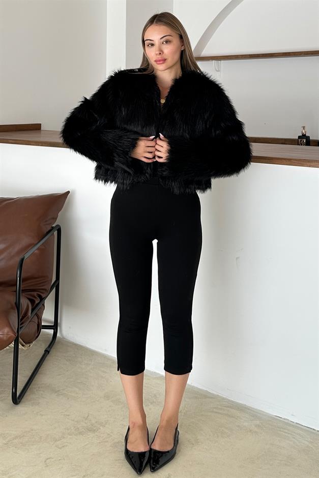 سترة قصيرة من الفرو الصناعي برقبة دائرية أسود 1014