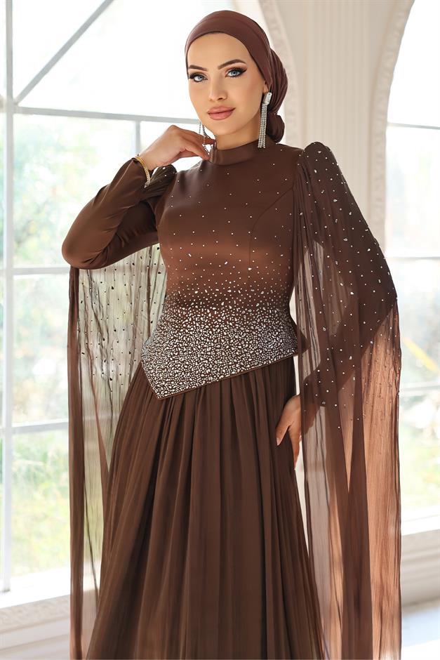 Taş Bezeli Pilise ve Pelerin Detaylı Saten-Yoryo İpek Tesettür Abiye Elbise KAHVE 1054