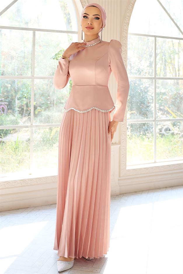 Taş ve İnci Detaylı Piliseli Saten Tesettür Abiye Elbise PUDRA 1682
