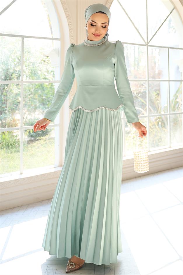 Taş ve İnci Detaylı Piliseli Saten Tesettür Abiye Elbise MİNT 1682