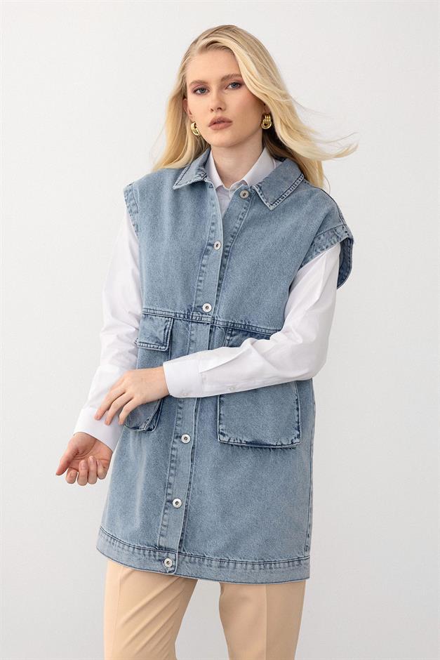 Oversized Denim Vest with Pocket and Button Closure BLUE 8252