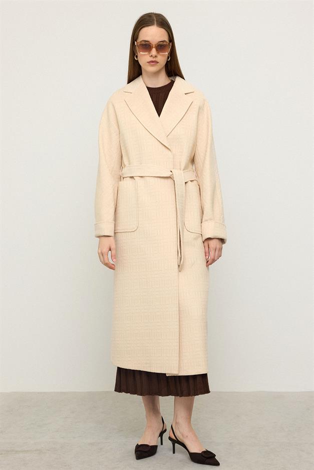 معطف كبير الحجم بتصميم ذاتي وطبعة محدودة مع جيب كريم 3140