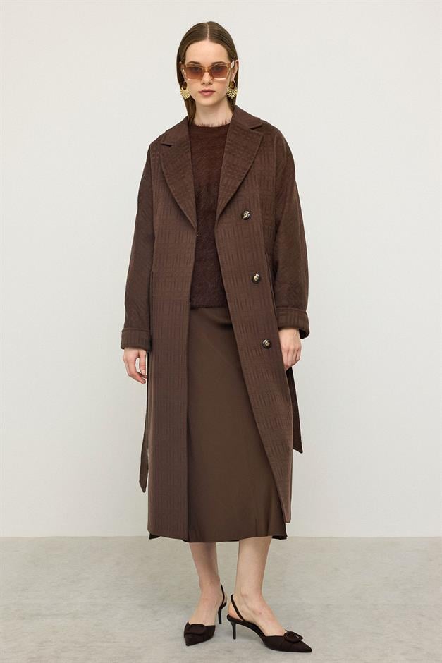 معطف كبير الحجم بتصميم ذاتي وطبعة محدودة مع جيب قهوة 3140