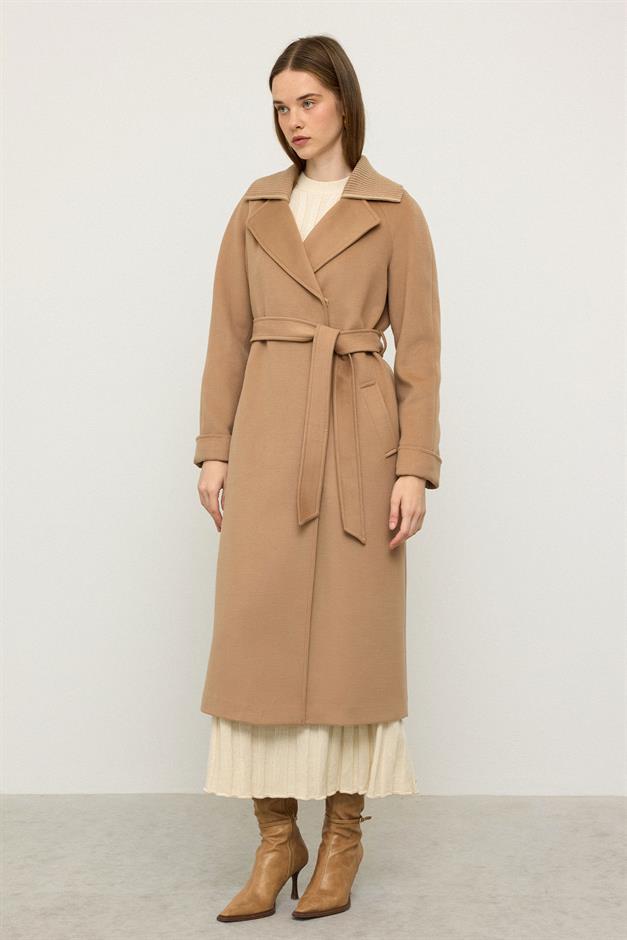 معطف كشمير محبوك بأكمام راجلان وياقة بسكويت 3099