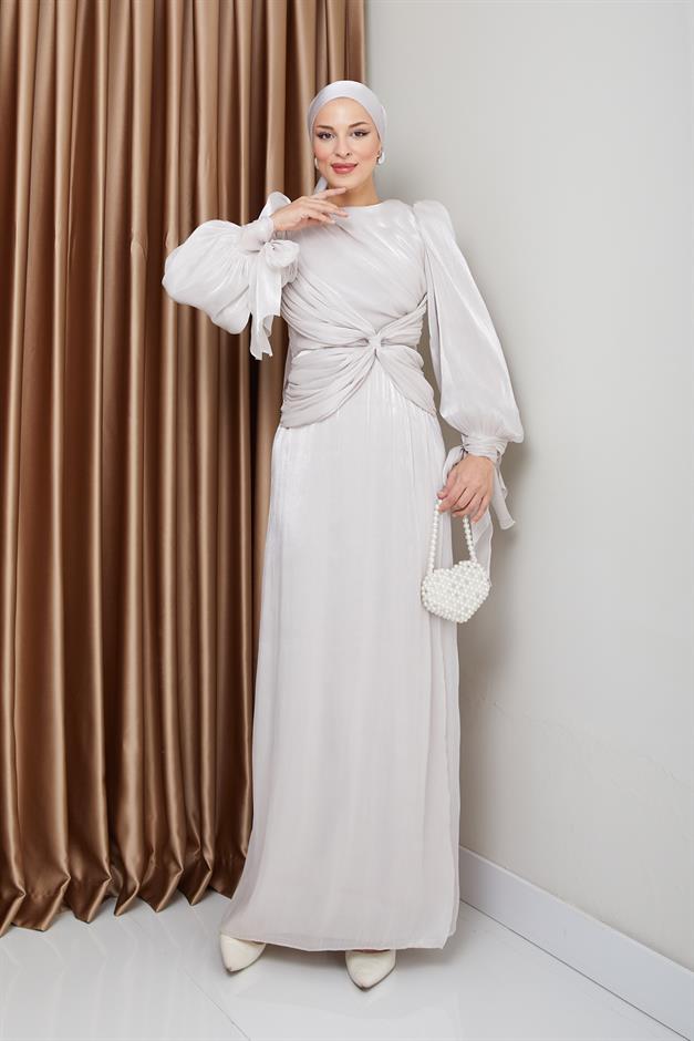 فستان سهرة حرير من يوريو للحجاب مع كشكشة وربطة عنق على شكل فتحة للذراع حجر 1224