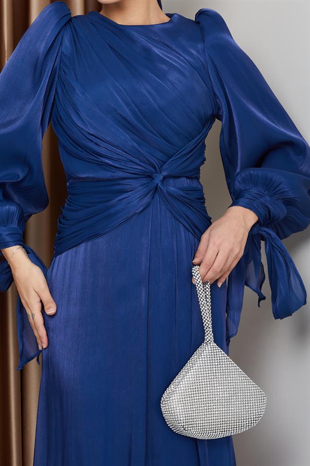 فستان سهرة حرير من يوريو للحجاب مع كشكشة وربطة عنق على شكل فتحة للذراع ك. نيلي 1224