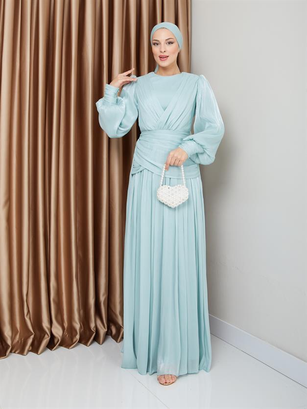 فستان سهرة شيفون كريستالي للحجاب مع تفاصيل الكشكشة والكسرات مثل 1230