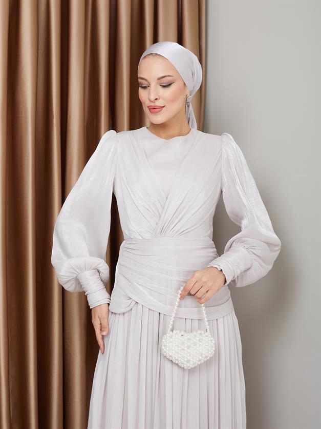 فستان سهرة شيفون كريستالي للحجاب مع تفاصيل الكشكشة والكسرات حجر 1230