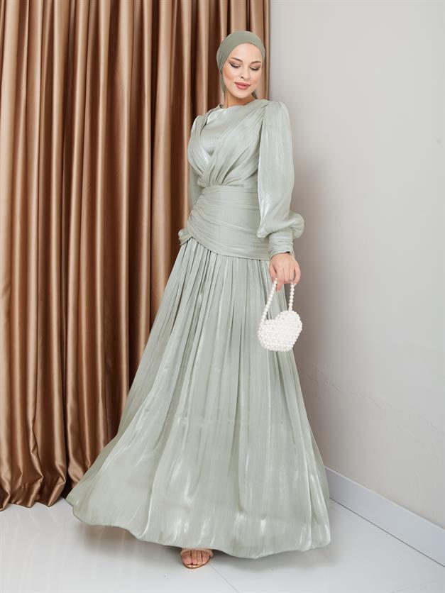 فستان سهرة شيفون كريستالي للحجاب مع تفاصيل الكشكشة والكسرات أخضر فاتح 1230
