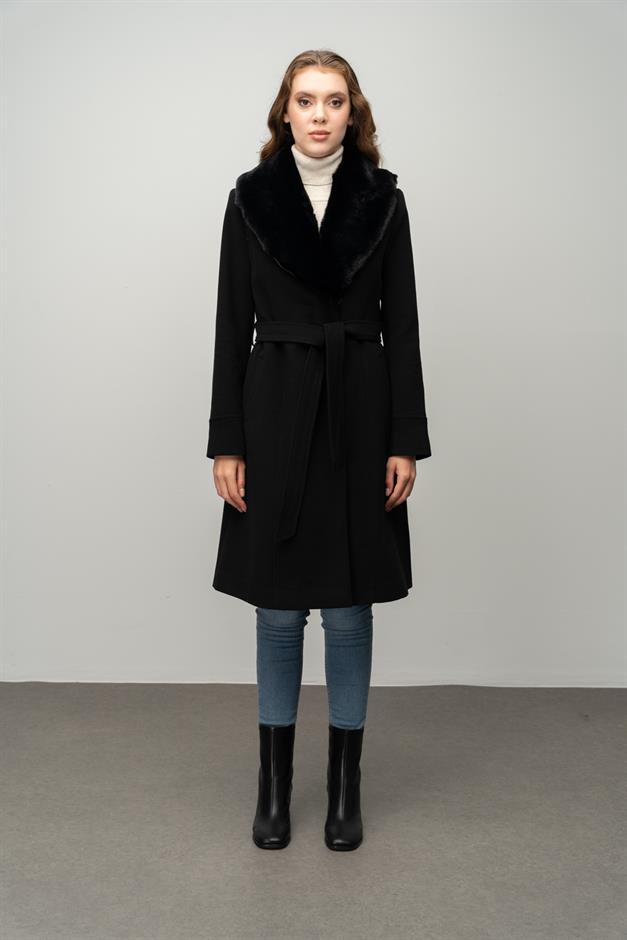 معطف فروي مع طوق قابل للإزالة وإغلاق سريع وحزام خصر أسود 3016