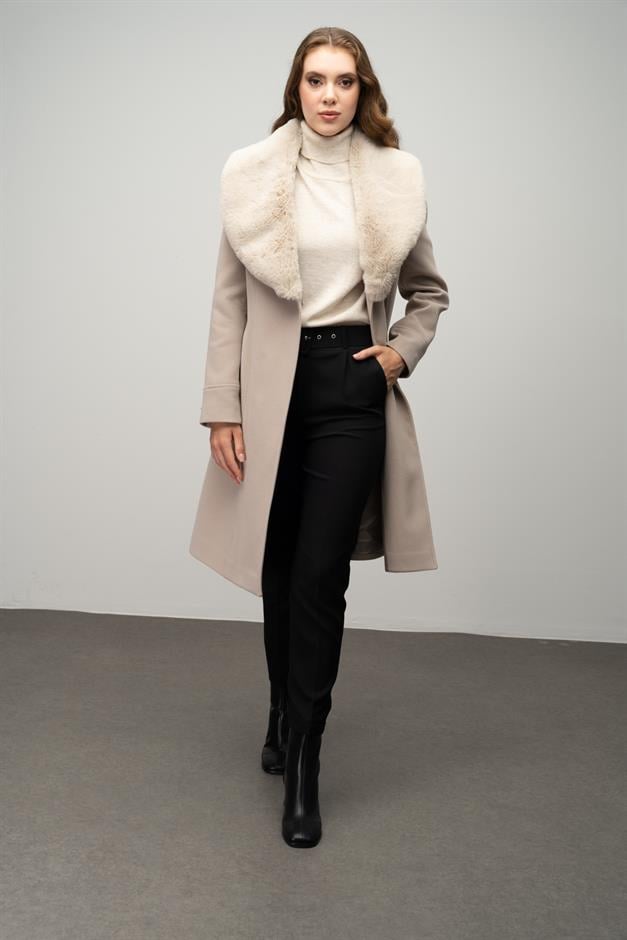 معطف فروي مع طوق قابل للإزالة وإغلاق سريع وحزام خصر حجر 3016