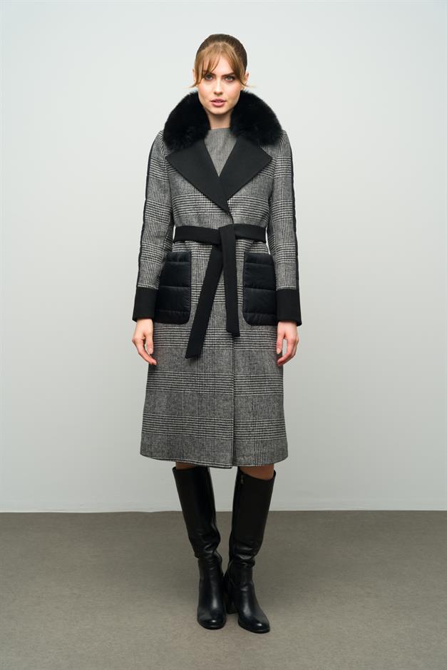 Plaid Cashmere Coat with Detachable Fur and Quilted Garnish BLACK 3993-TK