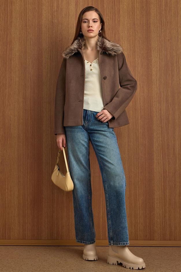 Yakası Çıkabilen Kürklü Kısa Kaban VİZON 3158