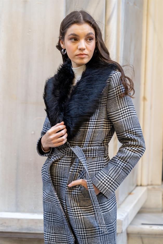 Mid-Length Plaid Coat with Detachable Fur Collar and Tie at the Waist BLACK 3978