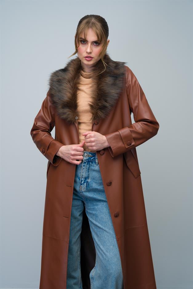 Leather Trench Coat with Detachable Fur Collar and Belt at the Waist CAMEL 6606