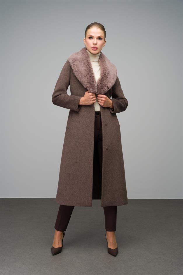 Mid-Length Coat with Detachable Fur Collar and Snap Closure LATTE 3066