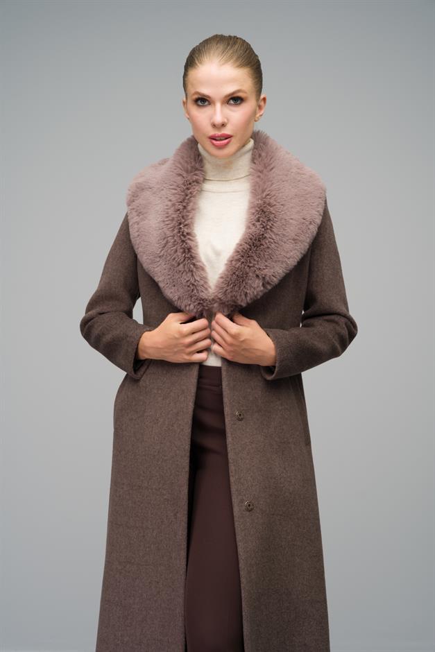 Mid-Length Coat with Detachable Fur Collar and Snap Closure LATTE 3066