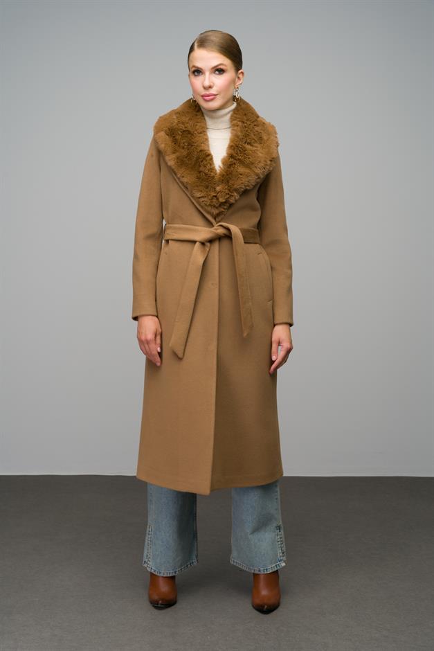 Mid-Length Coat with Detachable Fur Collar and Snap Closure K. KAMEL 3066