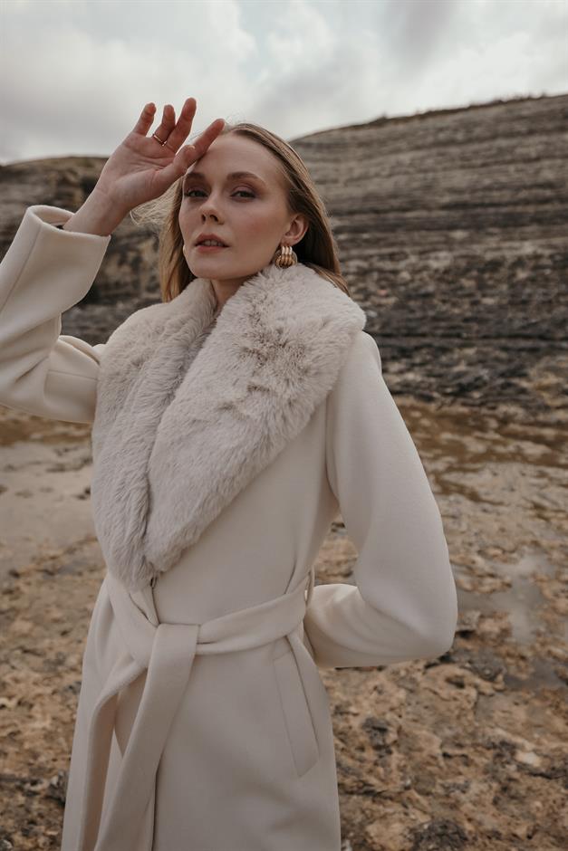 Mid-Length Coat with Detachable Fur Collar and Snap Closure IVORY 3066