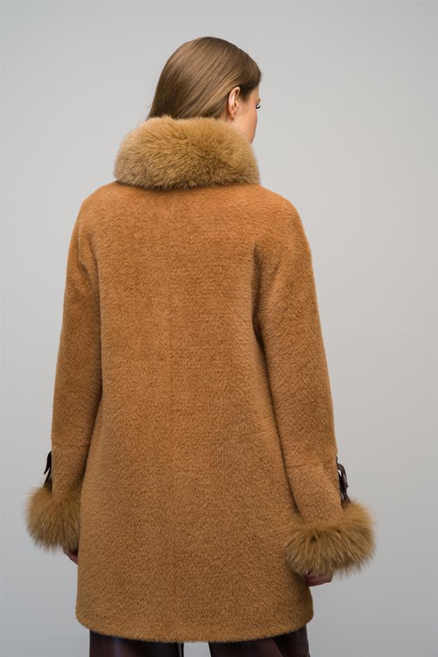 Short Coat with Detachable Fur Collar and Genuine Leather Details CAMEL 3072-TK