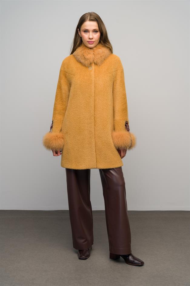 Short Coat with Detachable Fur Collar and Genuine Leather Details CAMEL 3072-TK