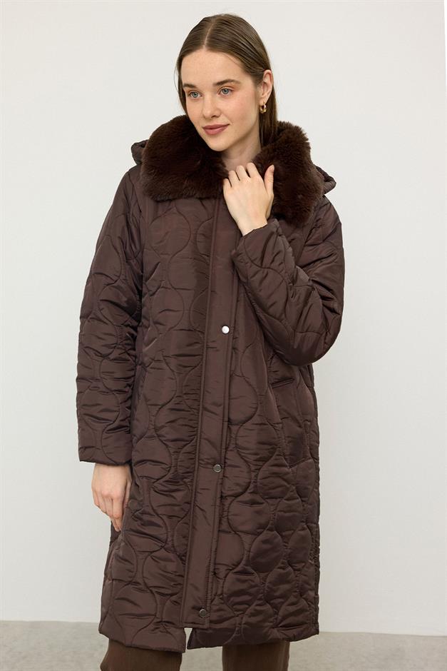 Yakası Kürklü Çıkabilir Kapüşonlu Fermuar Kapamalı Kapitone Mont KAHVE 6784