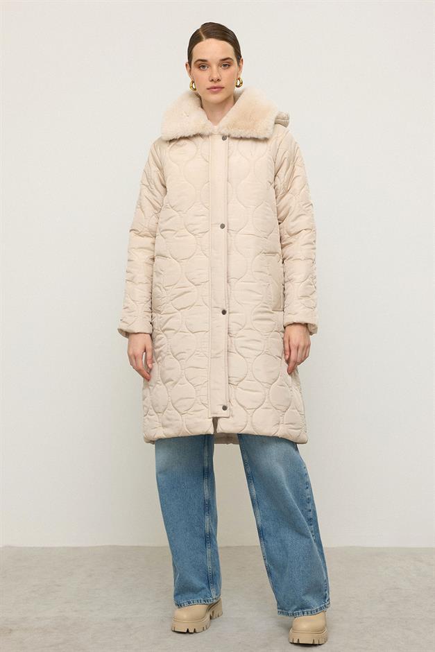 معطف مبطن بغطاء رأس قابل للفصل وسحاب للإغلاق وياقة من الفرو يفعل 6784