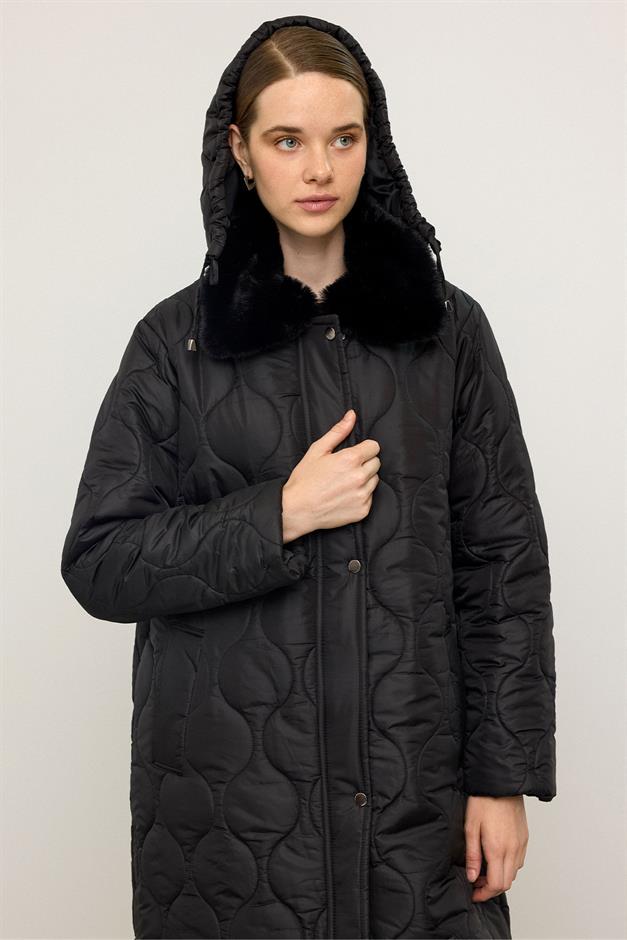 معطف مبطن بغطاء رأس قابل للفصل وسحاب للإغلاق وياقة من الفرو أسود 6784