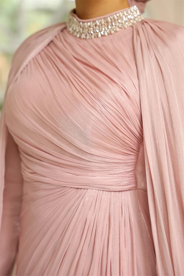 Yakası Taşlı Pelerin Detaylı Yoryo İpek Tesettür Abiye Elbise PUDRA 1247