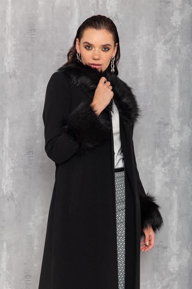 Mens Mid-Length Coat with Removable Fur Collar and Cuffs BLACK 3636