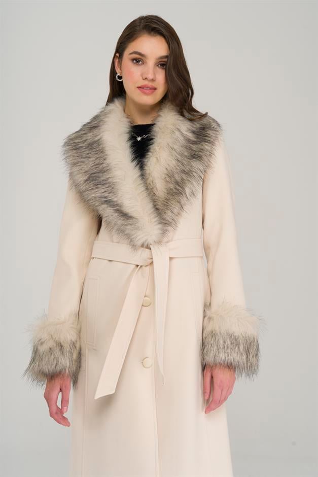 Mid-Length Coat with Detachable Fur Collar and Sleeves and Button Closure IVORY 3905