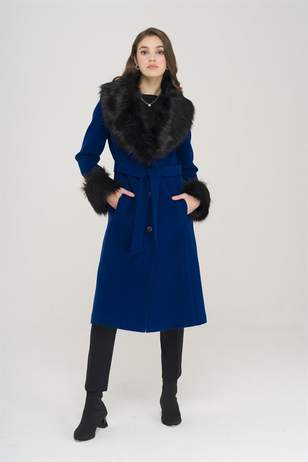 Mid-Length Coat with Detachable Fur Collar and Sleeves and Button Closure SAXE 3905