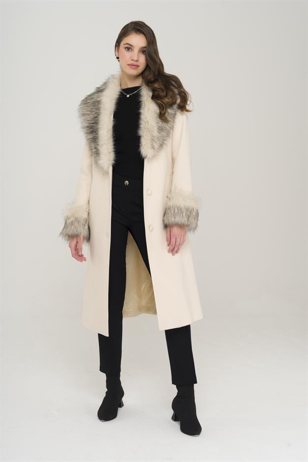 Mid-Length Coat with Detachable Fur Collar and Sleeves and Button Closure IVORY 3905
