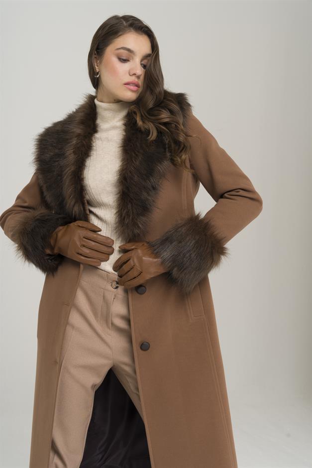 Mid-Length Coat with Detachable Fur Collar and Sleeves and Button Closure CAMEL 3905