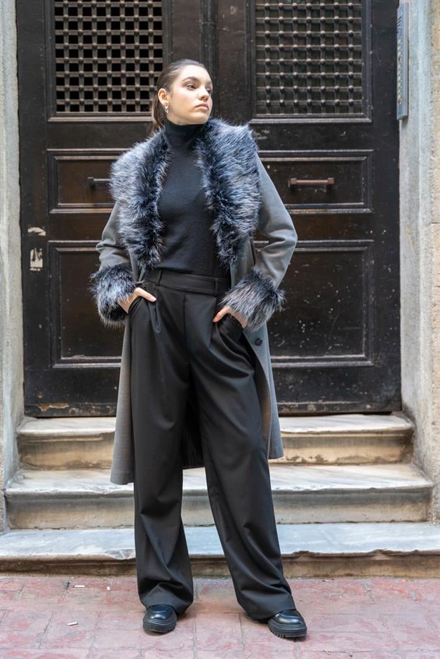 Mid-Length Coat with Detachable Fur Collar and Sleeves and Button Closure GREY 3905