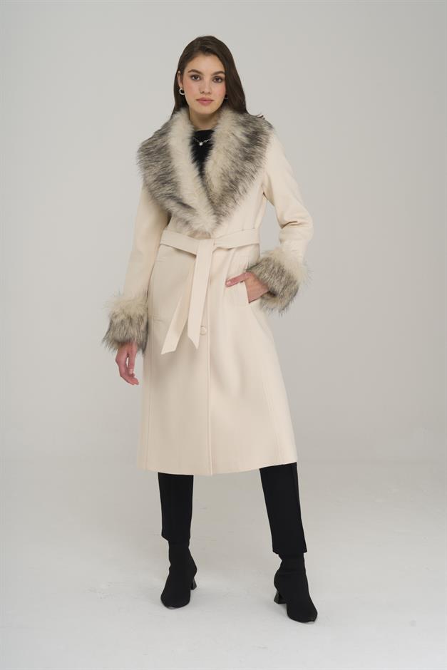 Mid-Length Coat with Detachable Fur Collar and Sleeves and Button Closure IVORY 3905