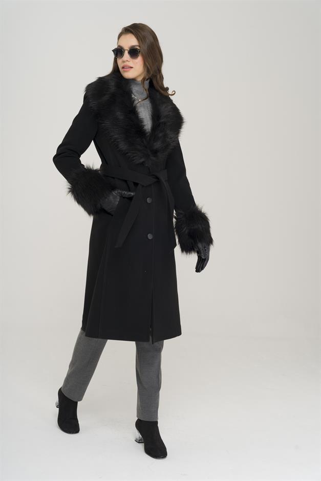 Mid-Length Coat with Detachable Fur Collar and Sleeves and Button Closure BLACK 3905
